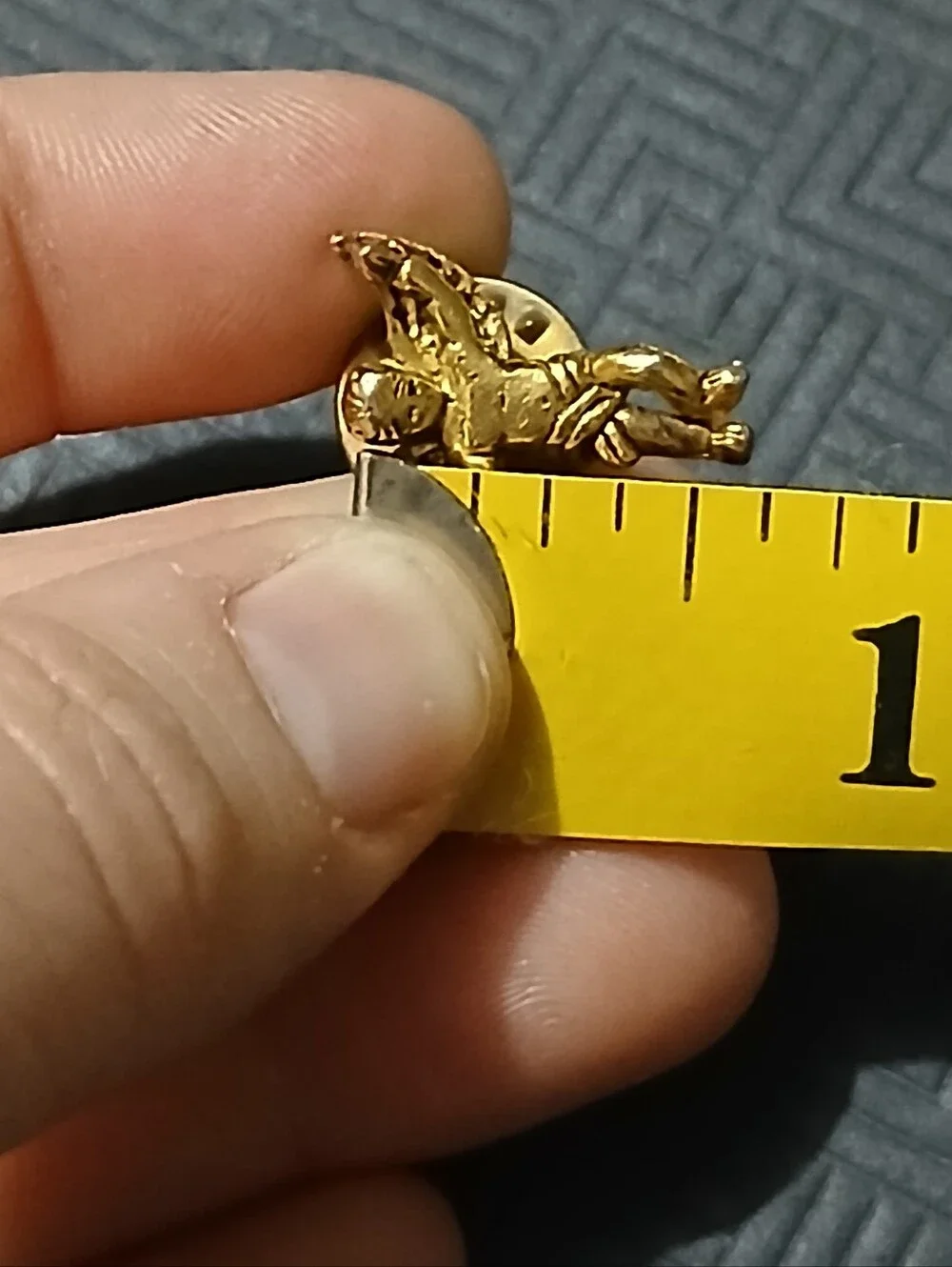 Vintage Gold Tone Cherub Guardian Angel Lapel Pin .5